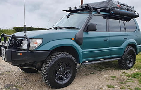 For cross-border trips, ask the request in advance, so that we prepare for you the required documents to cross over the border with our vehicles. You generally need the vehicle’s registration documents, a letter from the owner authorising the crossing, and proof of insurance.